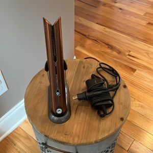 Dyson flat iron